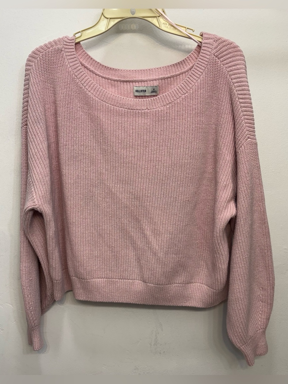 Hollister Light Pink Knit Crewneck Sweater Women’s Size Medium NWOT Casual Warm